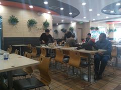 -李先生牛肉面大王(北京站售票厅餐厅)