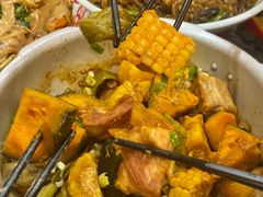 -闯关东东北农家菜(崂山石老人店)