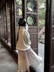 -一揽芳华汉服旗袍体验馆(拙政园店)