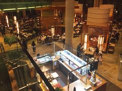 -松山湖凯悦酒店·Café自助餐厅·周末火舞秀表演
