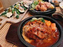 招牌肉饼-铃木食堂(北新桥店)