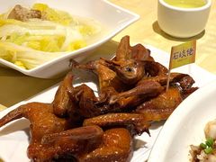 招牌烤乳鸽-石岐佬中山菜馆(张溪店)