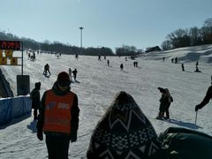 -庙香山滑雪场
