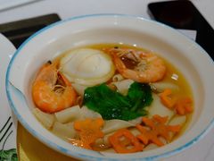 生日面-罗浮宫酒店