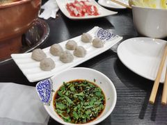 -楼外楼大刀肉传统火锅居(幸福街店)