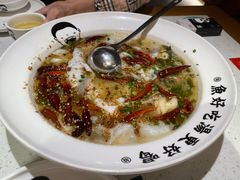 -江渔儿酸菜鱼(奥园广场金发购物中心店)