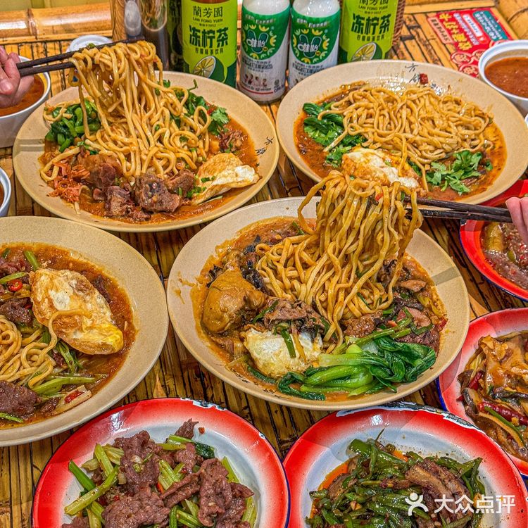 来个成都人解释一下这是什么情况……