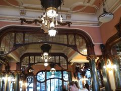 -Majestic Café