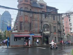 -梅记大块头爆鱼店(乍浦路店)