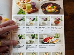 -Chom Cafe and Restaurant