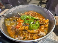 -刘姐啤酒鱼民族演艺餐厅(阳朔美食抗战路店)