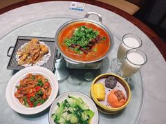-小菜园新徽菜(镇江丹阳吾悦店)