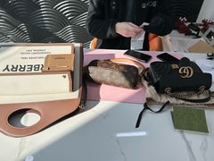 -聚云奢二手奢侈品黄金手表包包回收·中古店(中福城店)