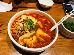 椒椒麻香鱼-渝是乎川渝小炒(新世界百货望京店)