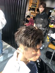 -MOVAN  HAIR莫凡匠人发型屋