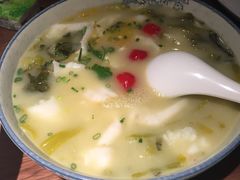 鹿桃酸菜鱼-大树餐厅(益田假日店)