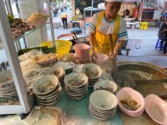 -榮泰米粉湯(Left Shop)