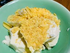 酥皮奶豆腐-新白鹿餐厅(龙游路总店·杭帮菜名店)