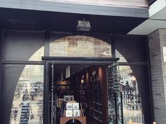 -钟书阁(珍园店)