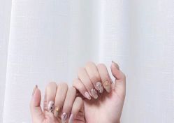 -Pink You美甲美睫纹绣定制中心