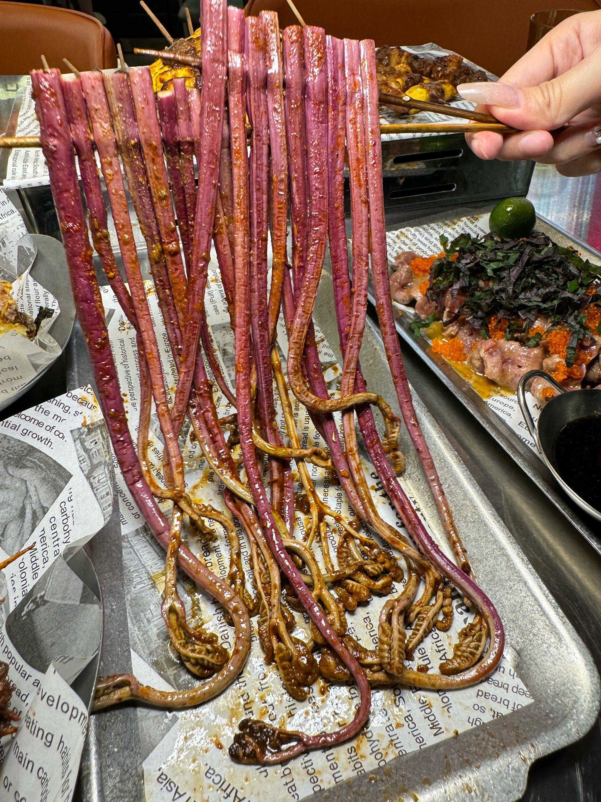 融合烧烤小店!
好多新鲜玩意