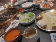 -韩白山·朝鲜族烤牛肉·酱蟹(长宁龙之梦店)