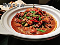 -鸽子侯·家宴·平价海鲜(市图书馆店)