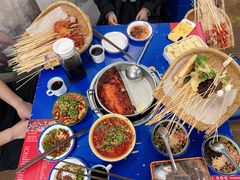 -马路边边串串香形象店(磐石路店)