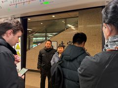 -体育场(地铁站)