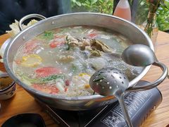 鱼火锅（高汤锅）-大理老字号·舟渔的鱼野生菌海景餐厅(双廊店)