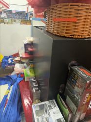 -逝水玩具折扣店