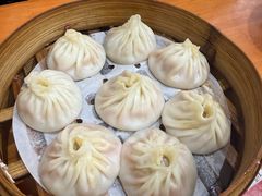 -莱莱小笼·乔艾