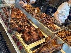 -老鼎万春卤菜(五代传承创始老店)