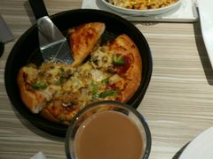 -必胜客(绿地新都会店)