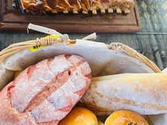 面包篮-潭柘厚院(桑峪村店)