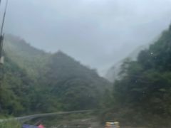 -安吉龙王山峡谷漂流