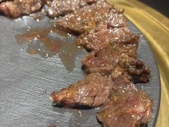 -山川小町·极番烧肉(新地假日广场店)