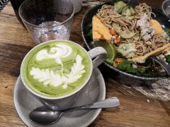 -FLOVIE FLORIST CAFE