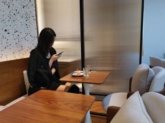 -Line 咖啡(石厦花园店)