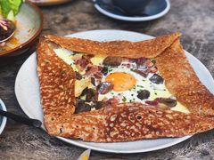 鸡蛋蘑菇熏肉荞麦可丽饼-RAC BAR(安福路店)