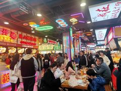 -八一好吃街·高品美食广场