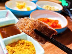 黑牛六拼-明洞阿姨·韩式酱蟹烤肉·创意料理(三元桥店)