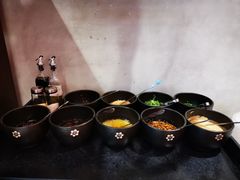 -小蛮椒麻辣烫·麻辣拌(青浦宝龙店)