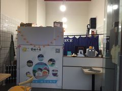 -蜜蜂小象·榴莲千层蛋糕(时代汇11栋店)