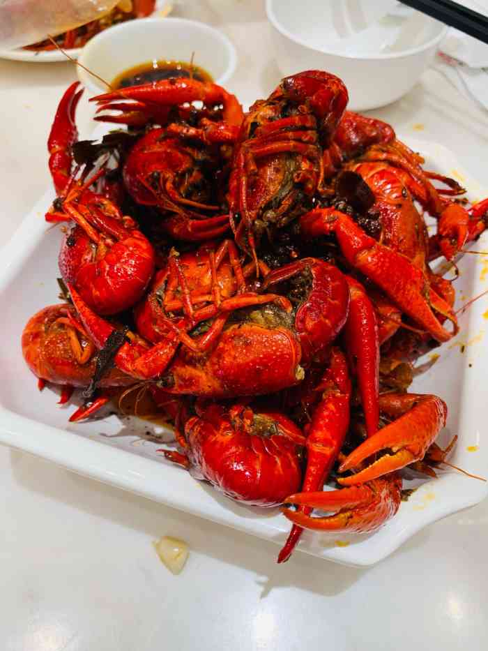 阿胖龙虾(罍街店)-"还好吧,但今天的龙虾有几个死的,也许是生.