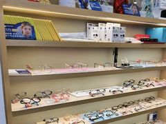 -三目眼镜·蔡司视觉合作店(青浦宝龙店)