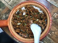 招牌鹅乸煲仔饭-阳江河堤老牌曾记美食