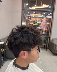 -韩国丽安形象设计