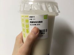 黑糖珠珠宝藏鲜奶茶-奈雪的茶(湖滨银泰in77C区PRO店)