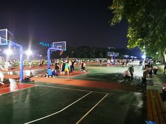 -武汉大学风雨操场
